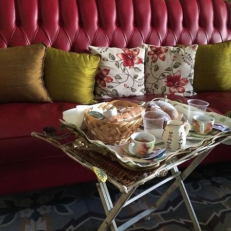 Suite Carducci B&B - Residence Рутильяно Экстерьер фото