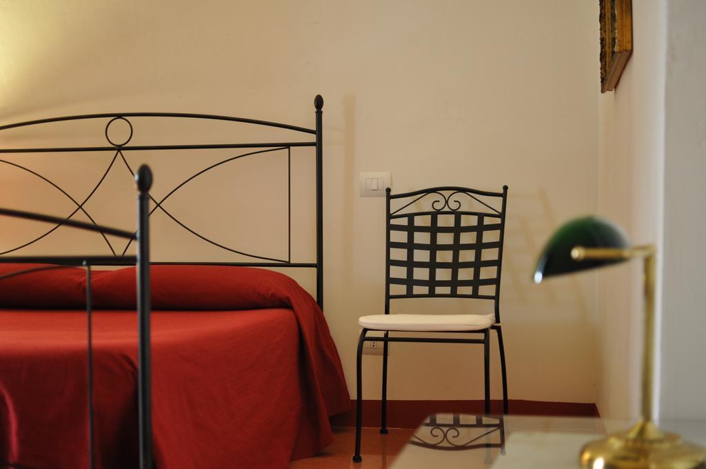 Suite Carducci B&B - Residence Рутильяно Экстерьер фото